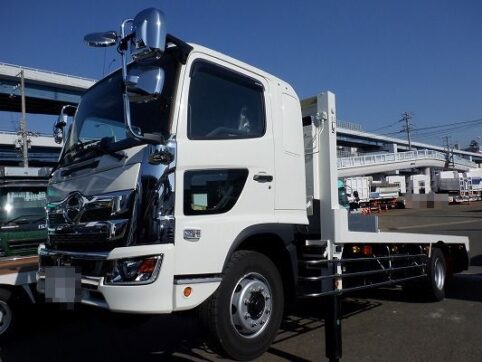 日野 レンジャー 増トン セルフ 未使用 新車 検付 フジタ セルフローダー 重機回送車 重機運搬車 セルフローダー クレーン 新車 中古トラックの販売買取 V I P Trading